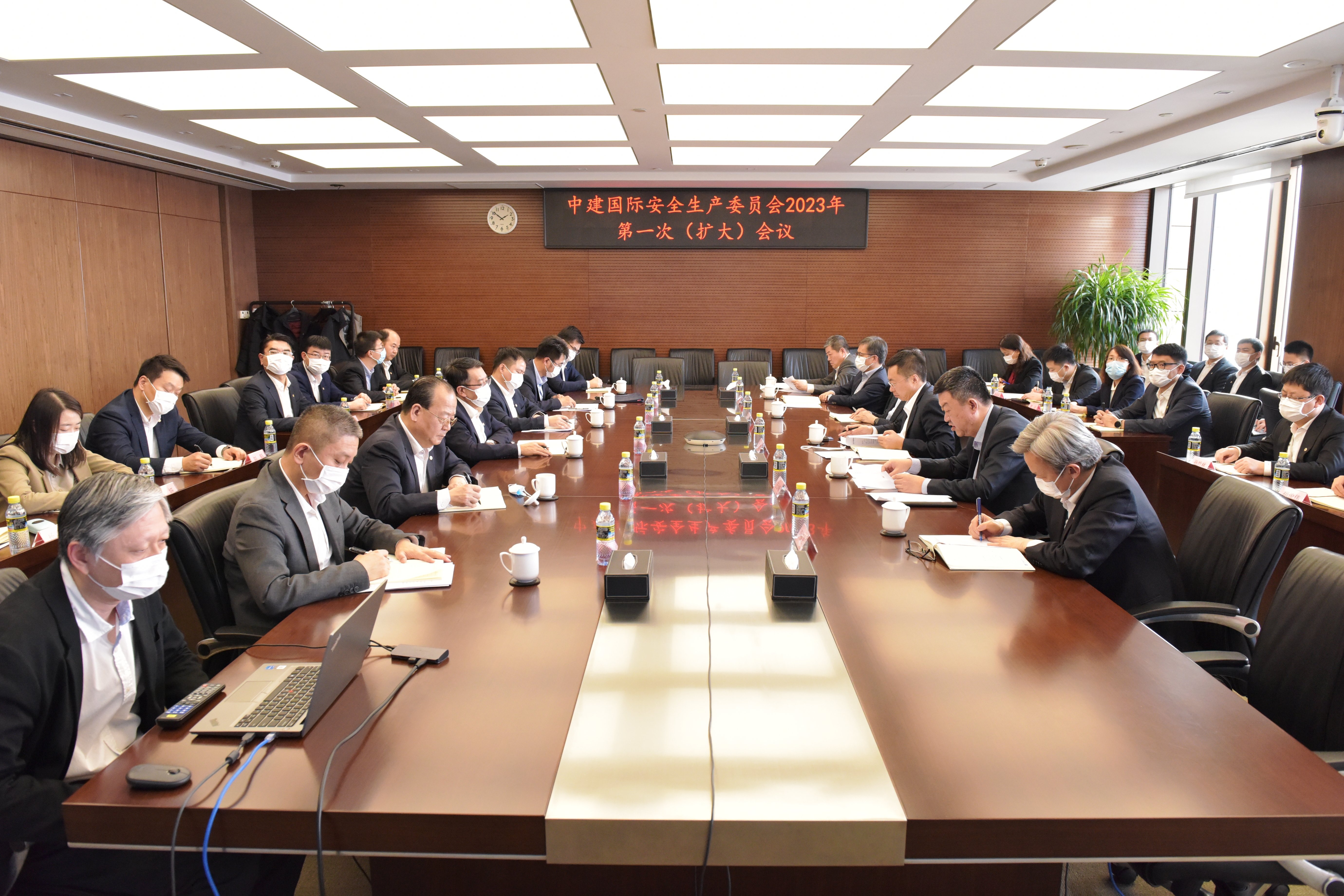 DSC_7081(1).jpg DSC_7081(1).jpg